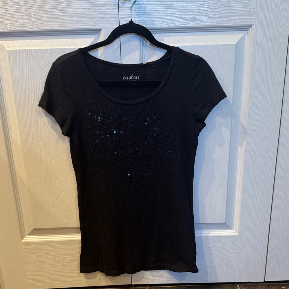 Caslon Elegant Black Short Sleeve Tee